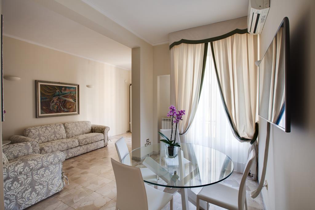Kometa Suites & Apartments Florencie Pokoj fotografie