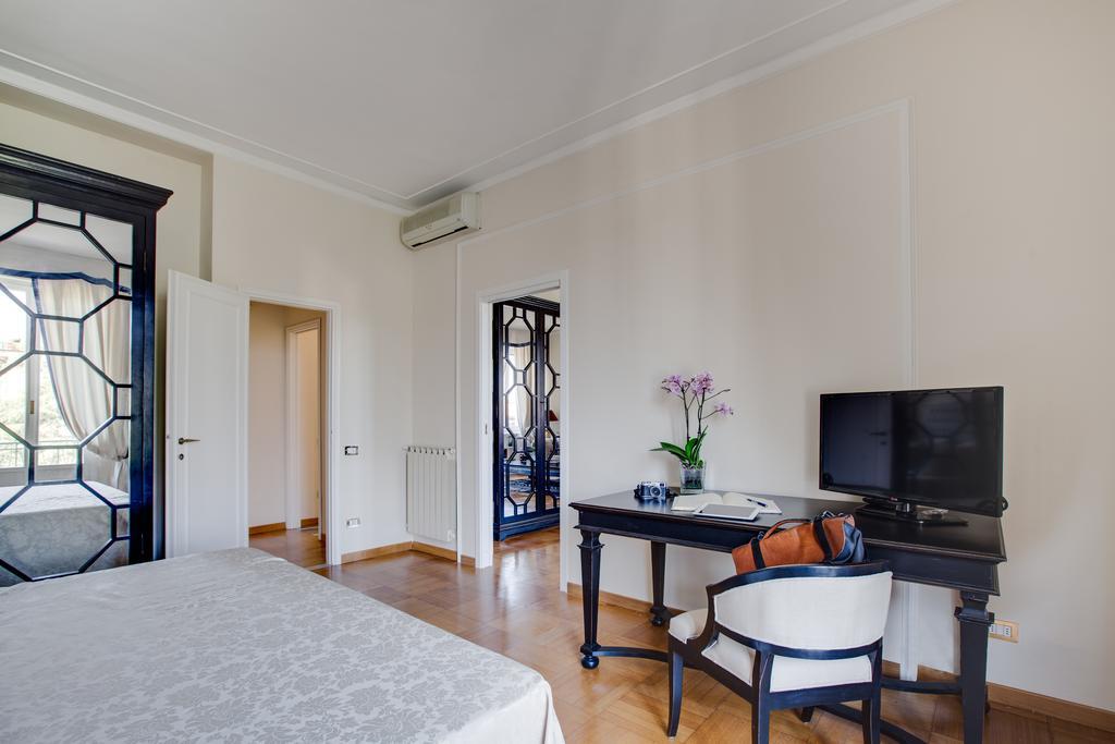 Kometa Suites & Apartments Florencie Pokoj fotografie